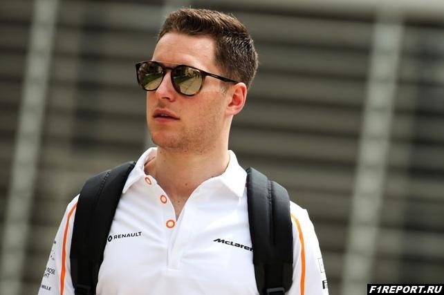 Во время этапа во Франции руководители McLaren провели встречу с сотрудниками команды