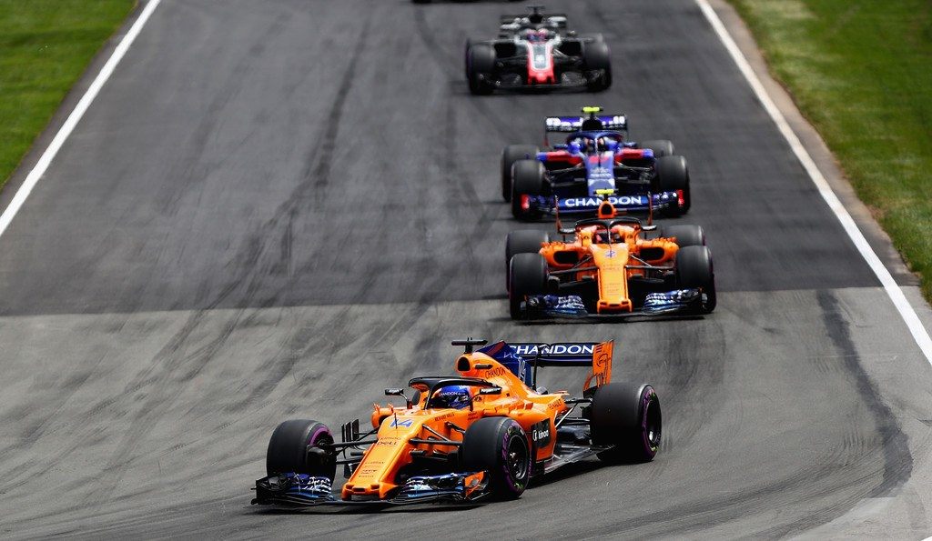 Жак Вильнёв: McLaren самое время бить тревогу