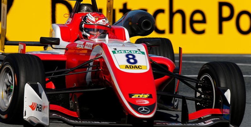 Маркус Армстронг выиграл первую гонку Формулы 3 на Норисринге, Роберт Шварцман – 6-й