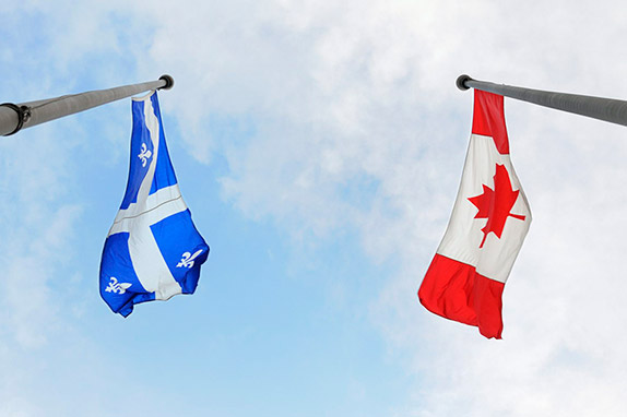 Флаги Квебека и Канады