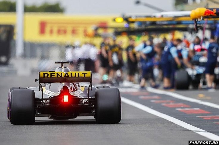 Пилоты Renault говорили о новом квалификационном режиме мотора