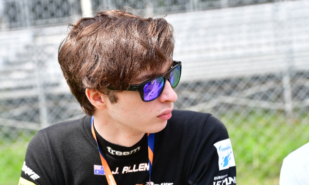 Аллен стал гонщиком по развитию «Дрэгонспида» в «Индикаре»