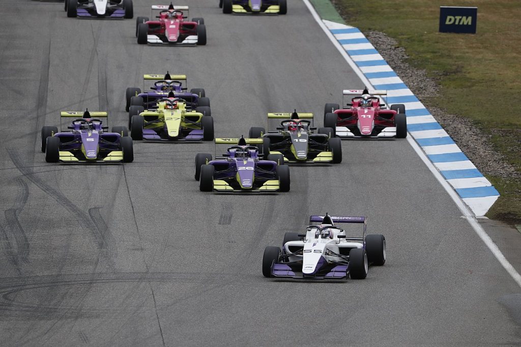В Австралии хотят сделать W Series гонкой поддержки «Формулы-1»