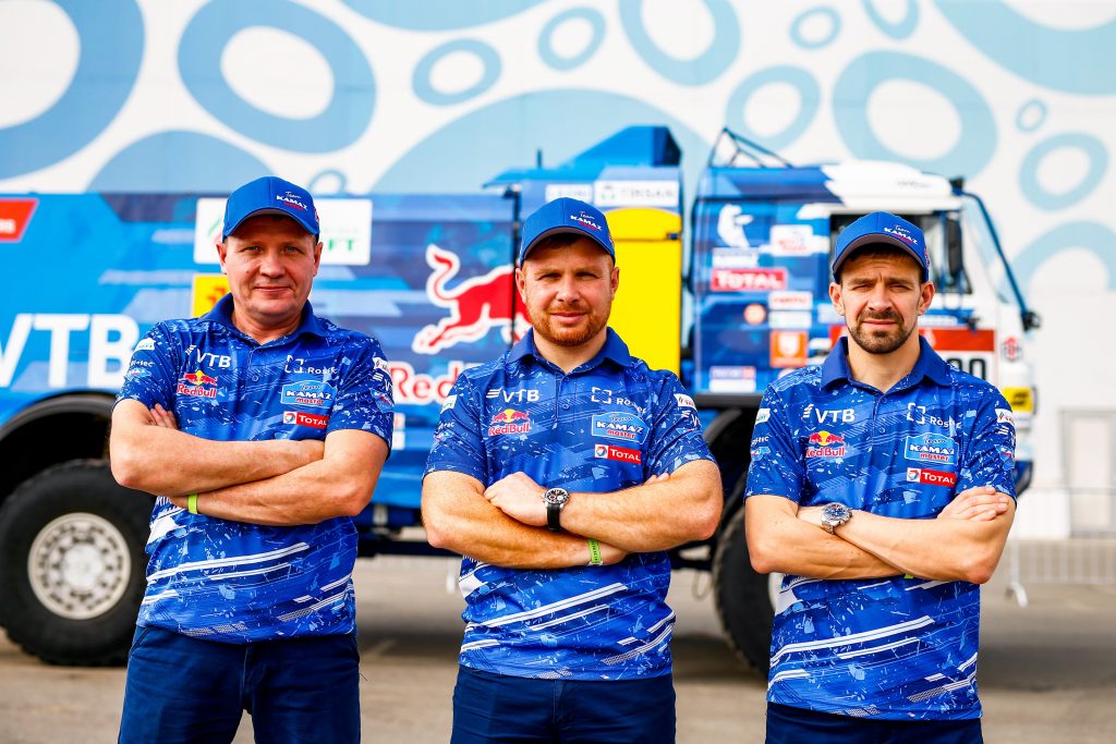 Экипаж Эдуарда Николавева выйдет на старт 7-го этапа “Дакара”
